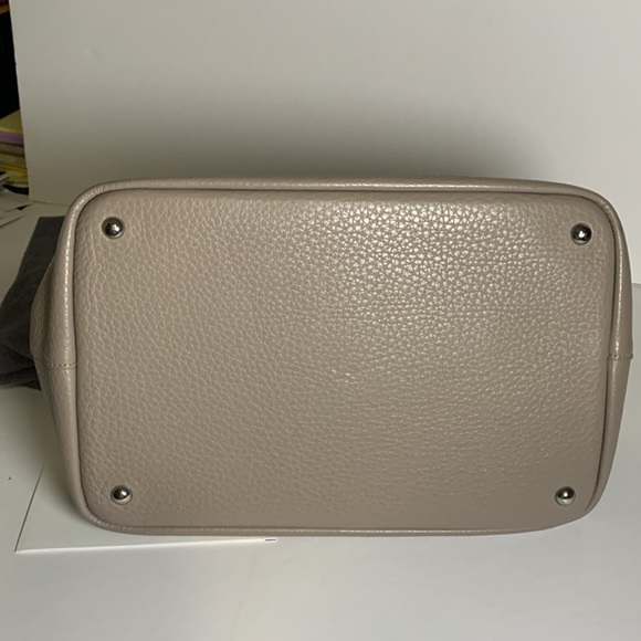 Meli Melo Classic Medium Thelma Halo Bag in Taupe - Picture 3 of 14